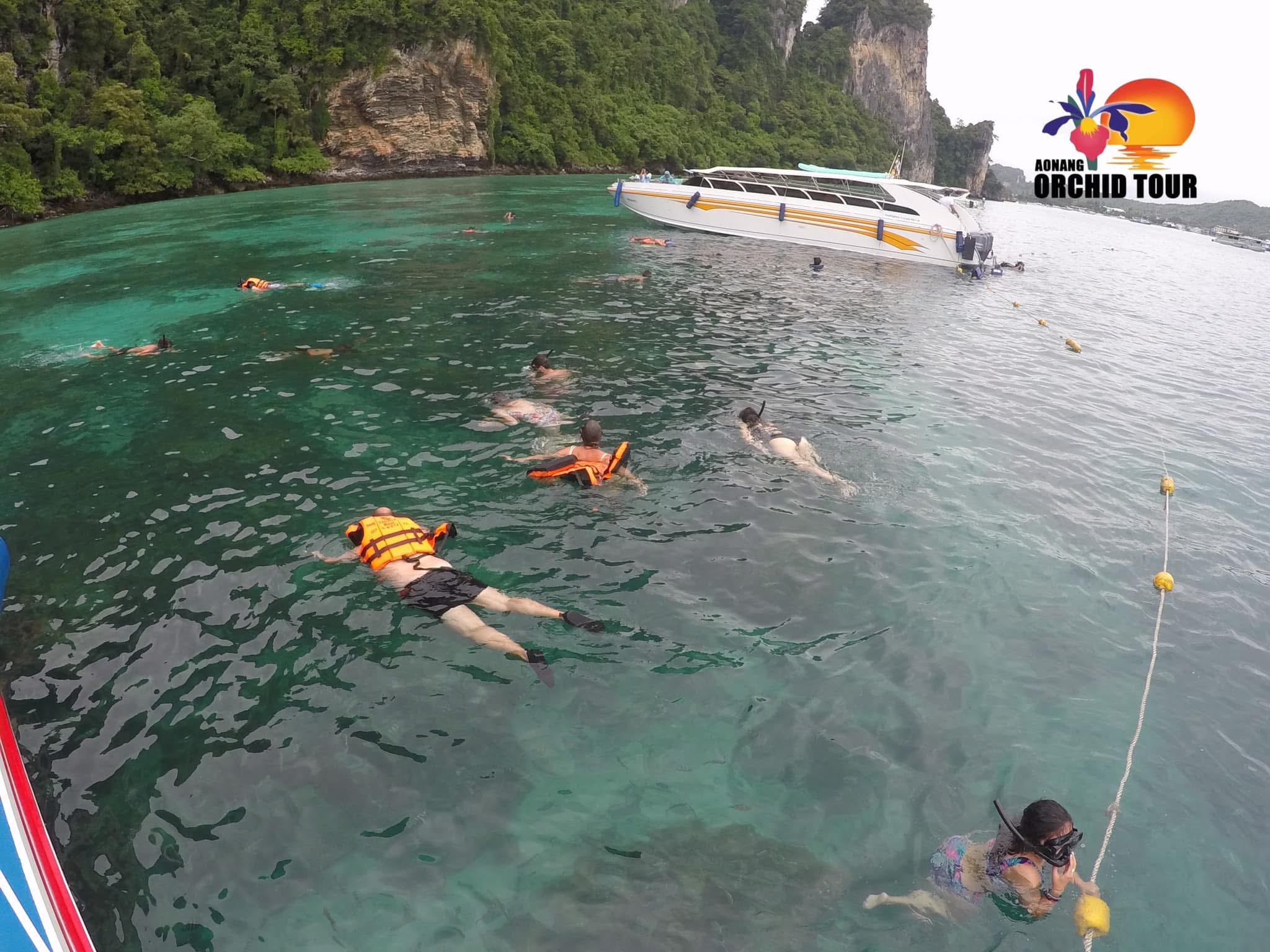 ONE DAY TRIP – HONG ISLANDS (KRABI)BY LONG TAIL BOAT.