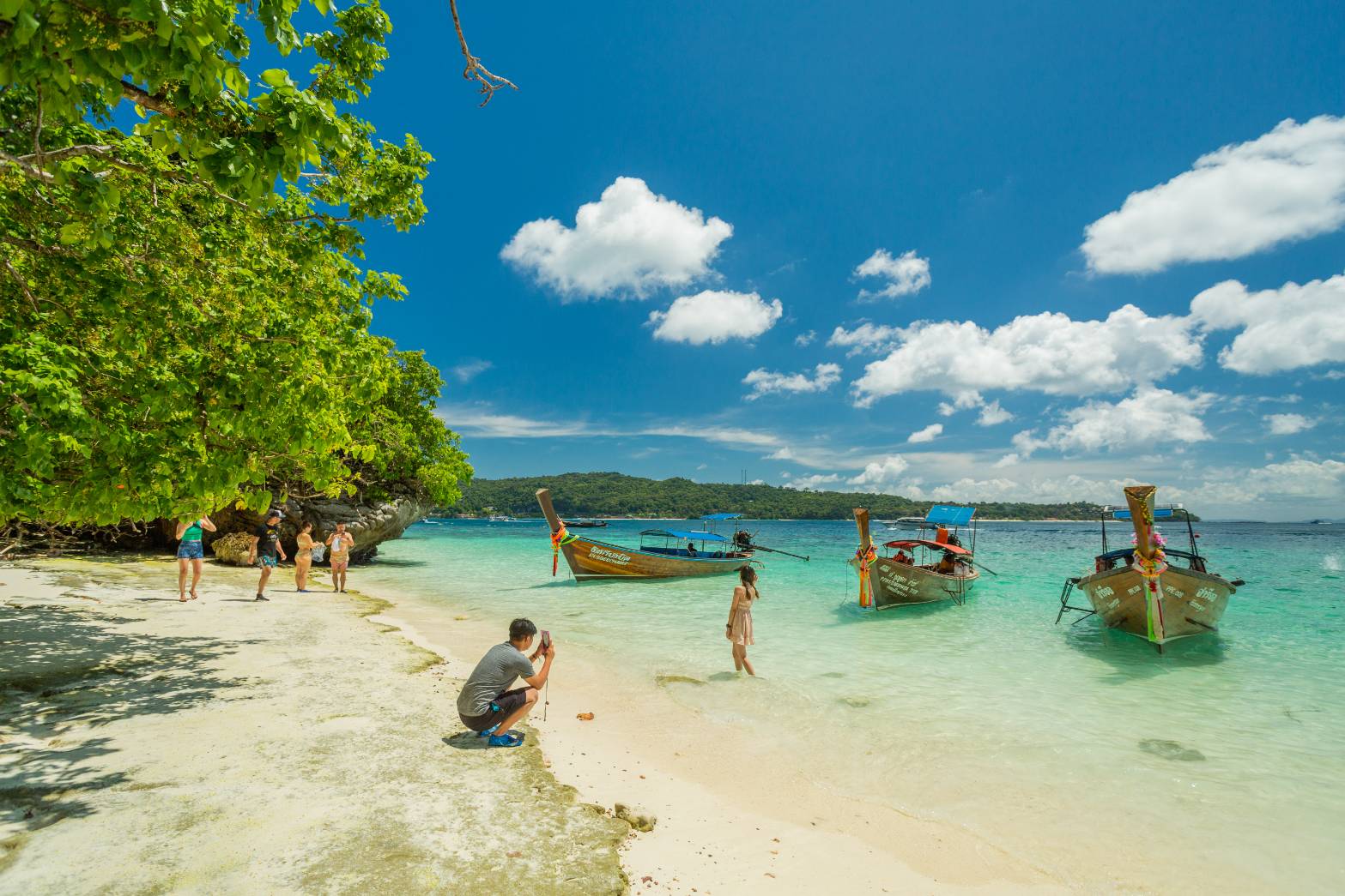 PHI PHI ISLANDS – MAYA BAY & KHAI ISLAND BY SPEEDBOAT